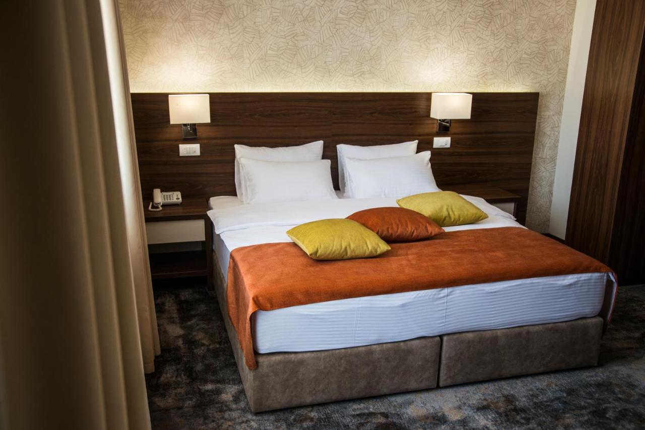 Hotel Marshal Garni Belgrad Zewnętrze zdjęcie