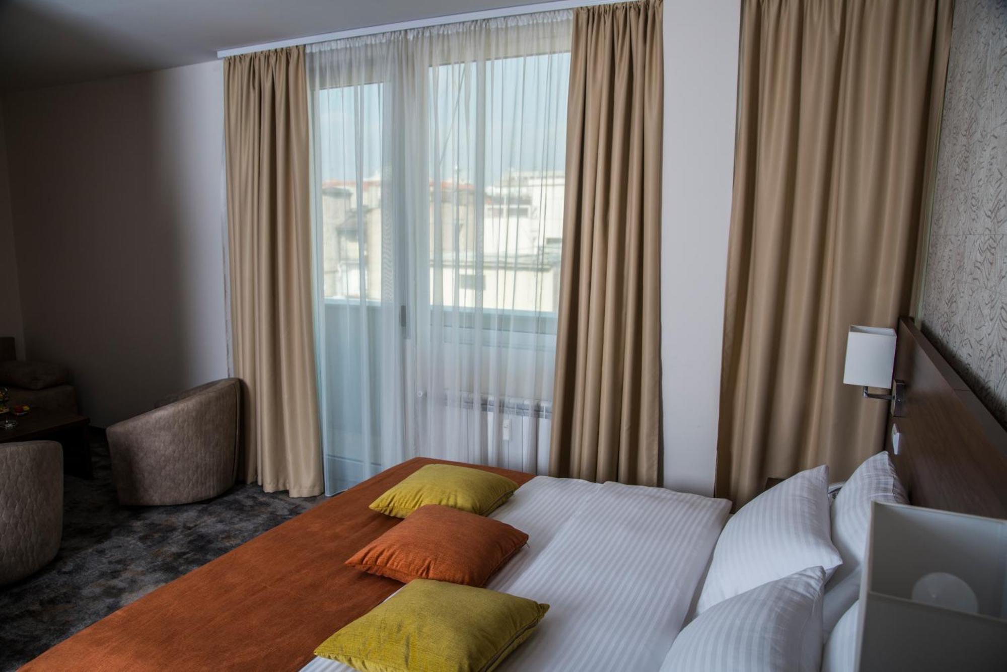 Hotel Marshal Garni Belgrad Zewnętrze zdjęcie